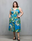 24seven Comfort Apparel Plus Size Midi Length Teal Paisley Print Sleeveless Pleated Pocket Dress