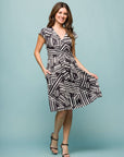 24seven Comfort Apparel Womens Cap Sleeve Black and White V Neck Knee Length Pocket Dress
