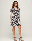 24seven Comfort Apparel Womens Black and White Short Sleeve Scoop Neck Mini Dress