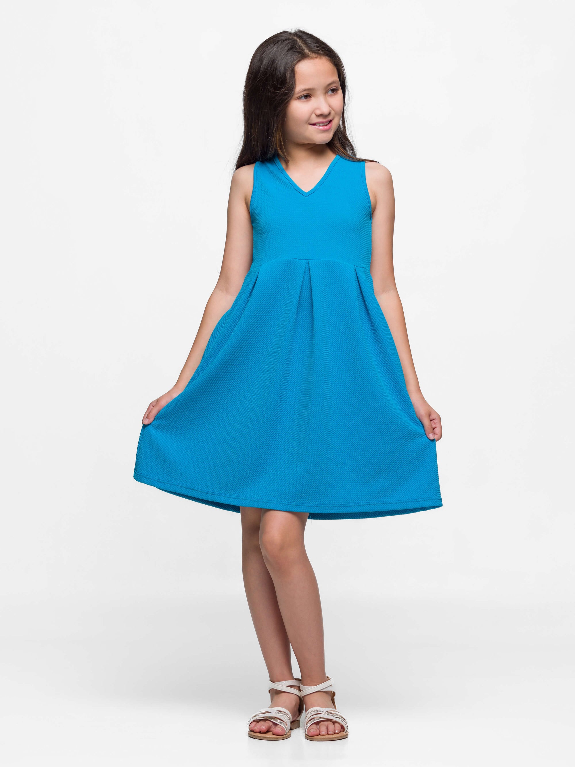 24seven Comfort Apparel Girls Sleeveless Pleated Party Dress