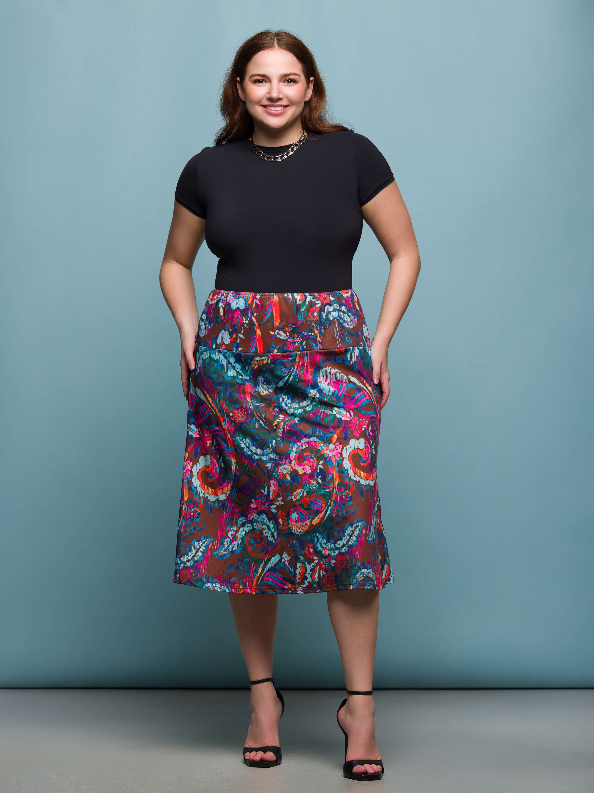 24seven Comfort Apparel Plus Size Brown Paisley Print Comfortable Elastic Waist Knee Length Skirt