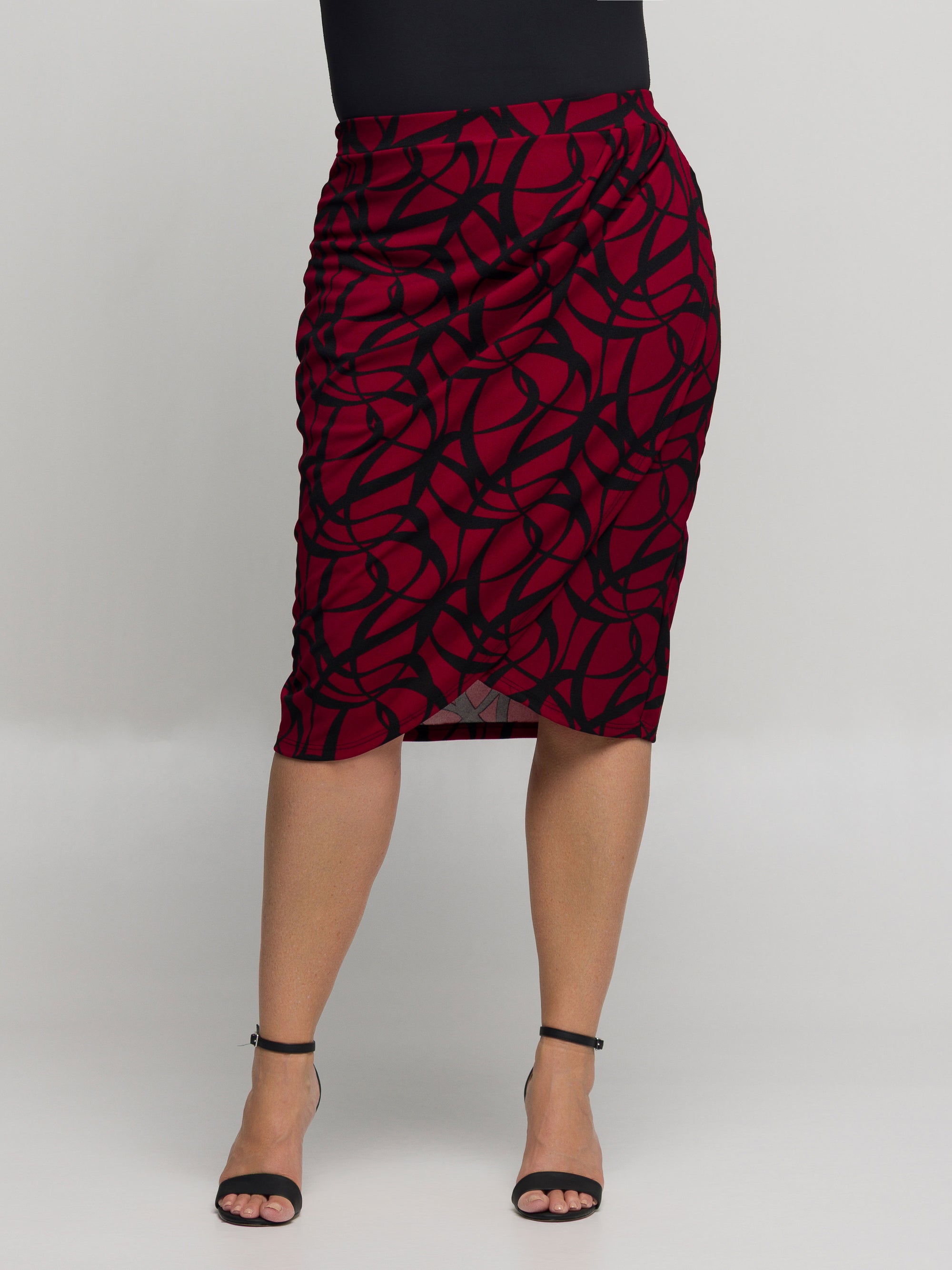 24seven Comfort Apparel Plus Size Burgundy Print Ruched Knee Length Skirt