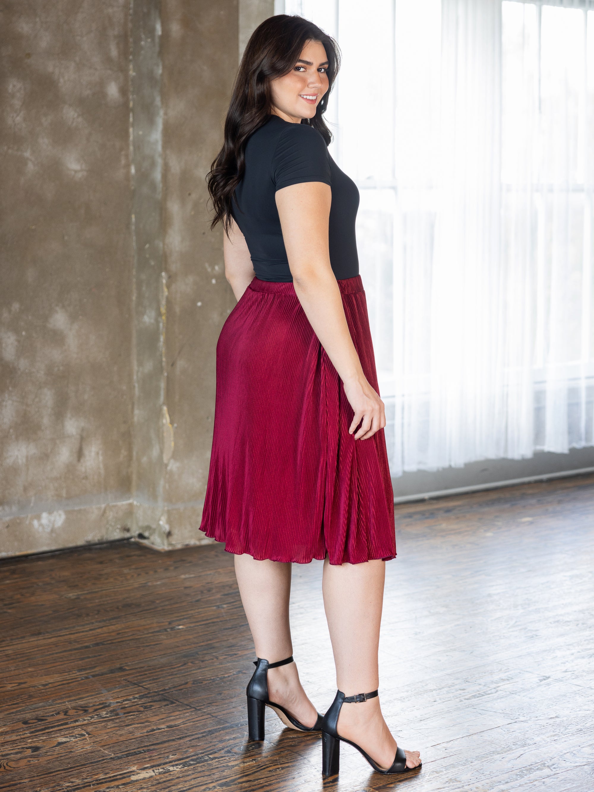 Plus Size Elegant Accordion Pleated Elastic Waistband Party Midi Skirt