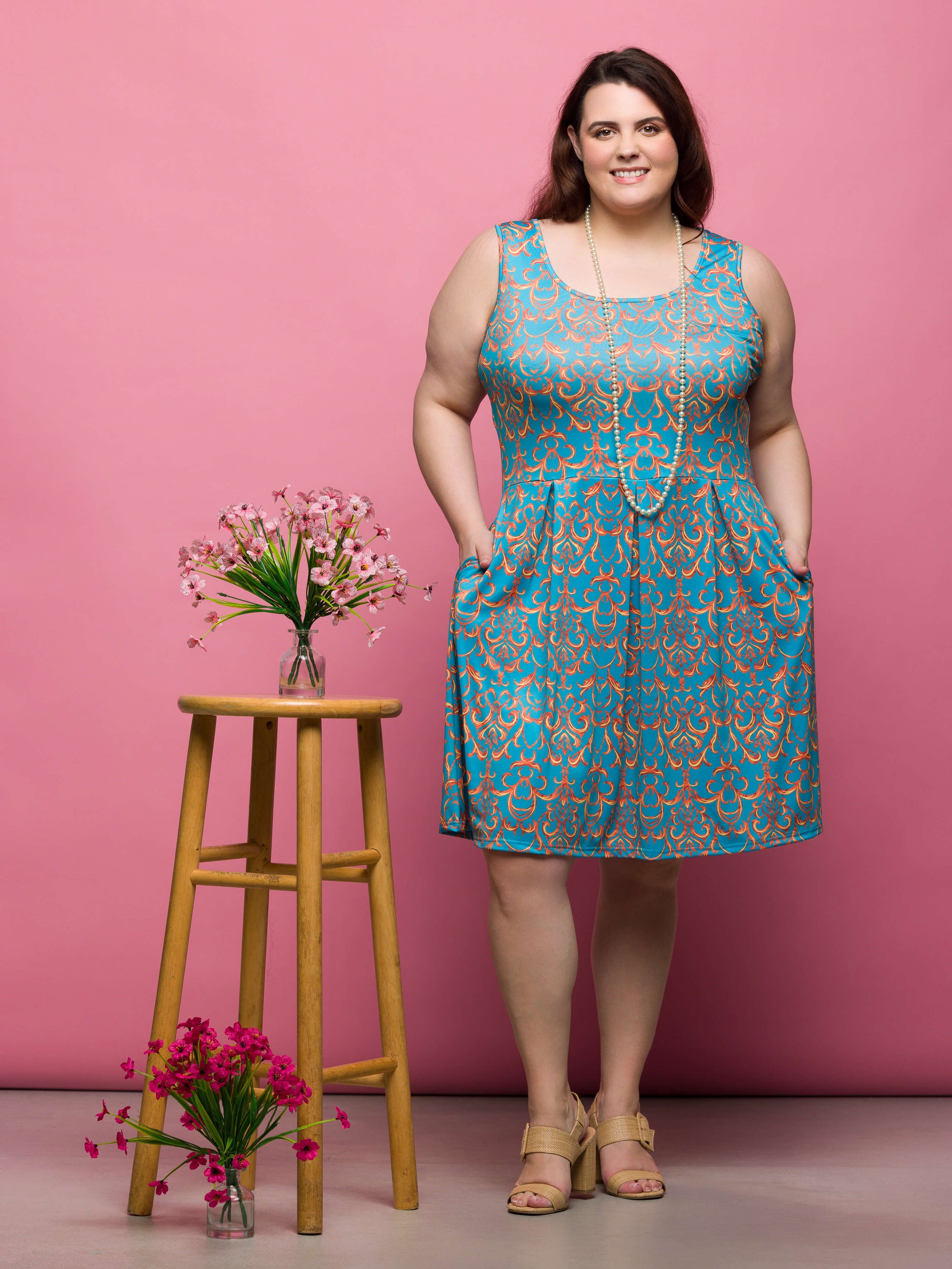 24seven Comfort Apparel Plus Size Sky Blue Sleeveless Pleated Knee Length Pocket Dress