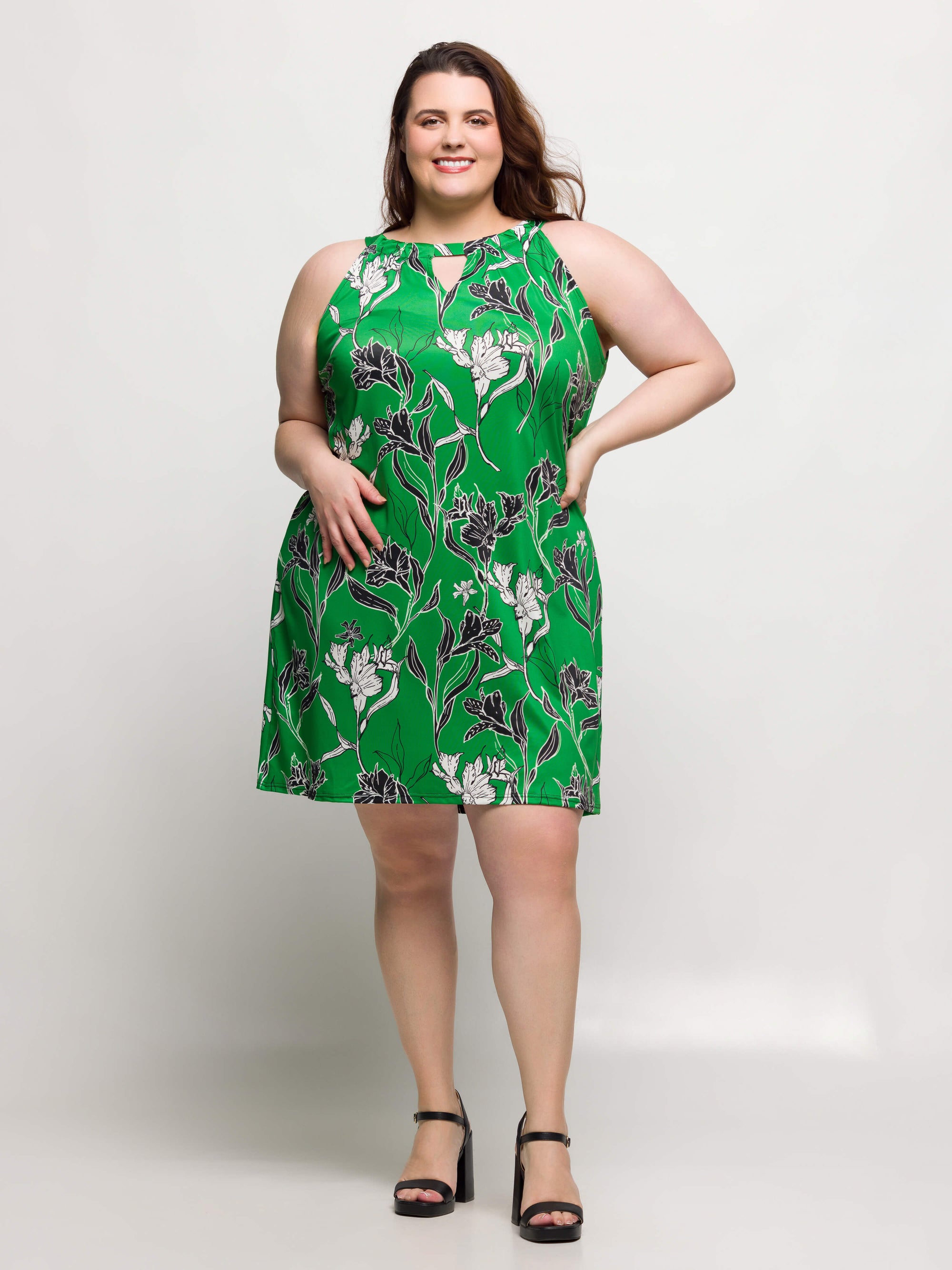24seven Comfort Apparel Plus Size Knee Length Green Floral Print Sleeveless Keyhole Dress