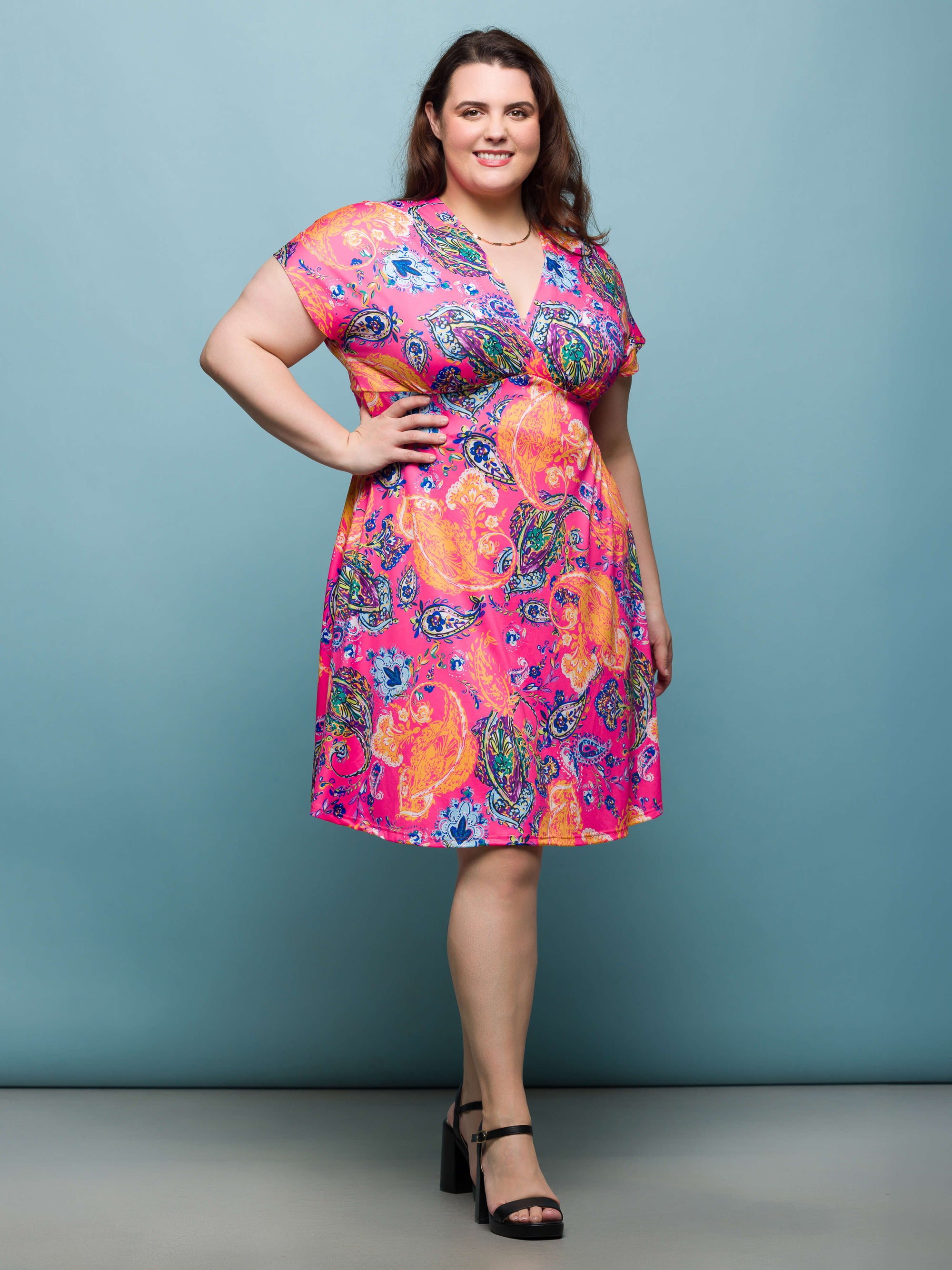 24seven Comfort Apparel Plus Size Pink Paisley V Neck Empire Waist Knee Length Dress