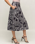 24seven Comfort Apparel Womens Black Geometric Print Elastic Waist Pocket Midi Skirt