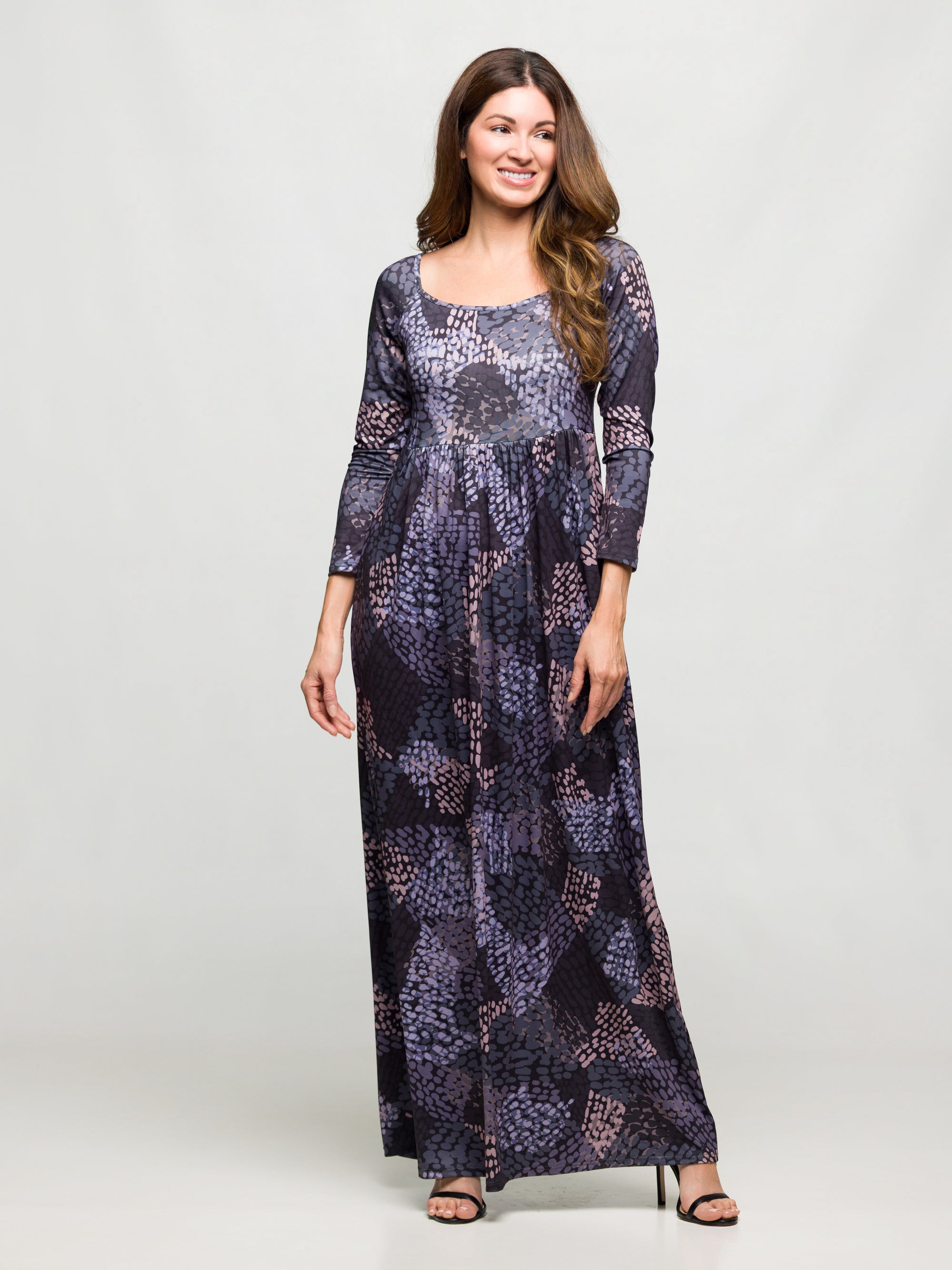 24seven Comfort Apparel Long Sleeve Empire Waist Maxi Dress in Grey Print