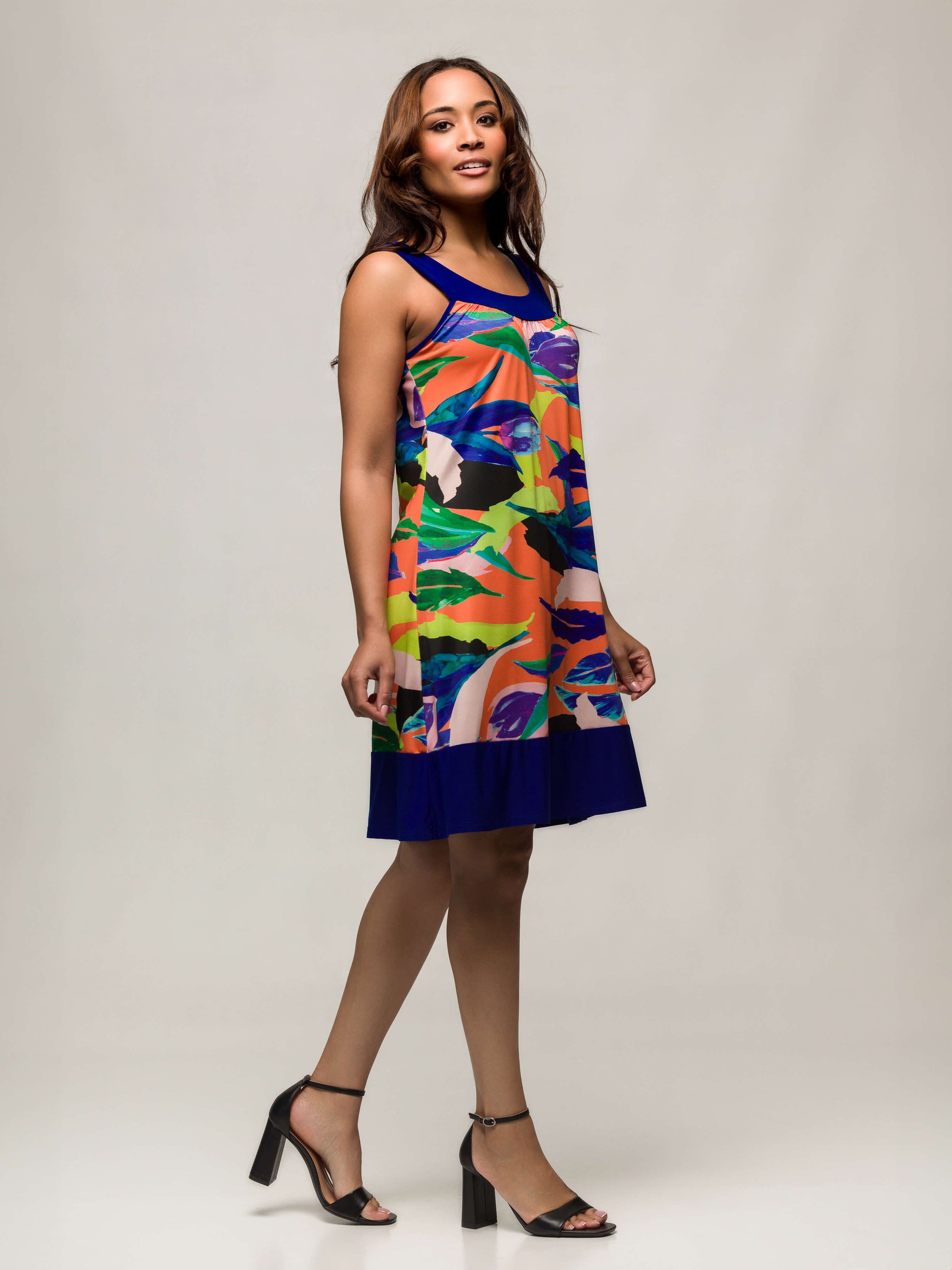 24seven Comfort Apparel Multicolor Scoop Neck Sleeveless Knee Length Dress